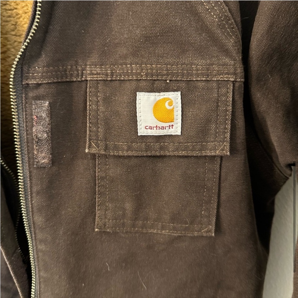 Small Carhartt Jacket - Picture 4 of 7
